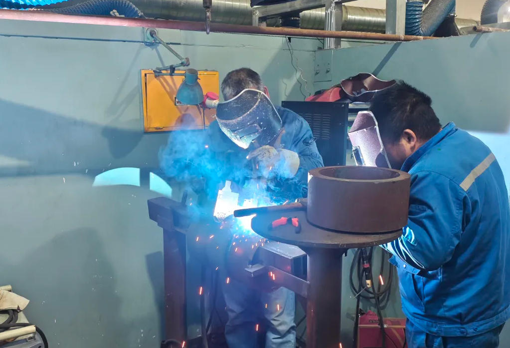 177384670802204acde9063e3870711f4650998aa86fa